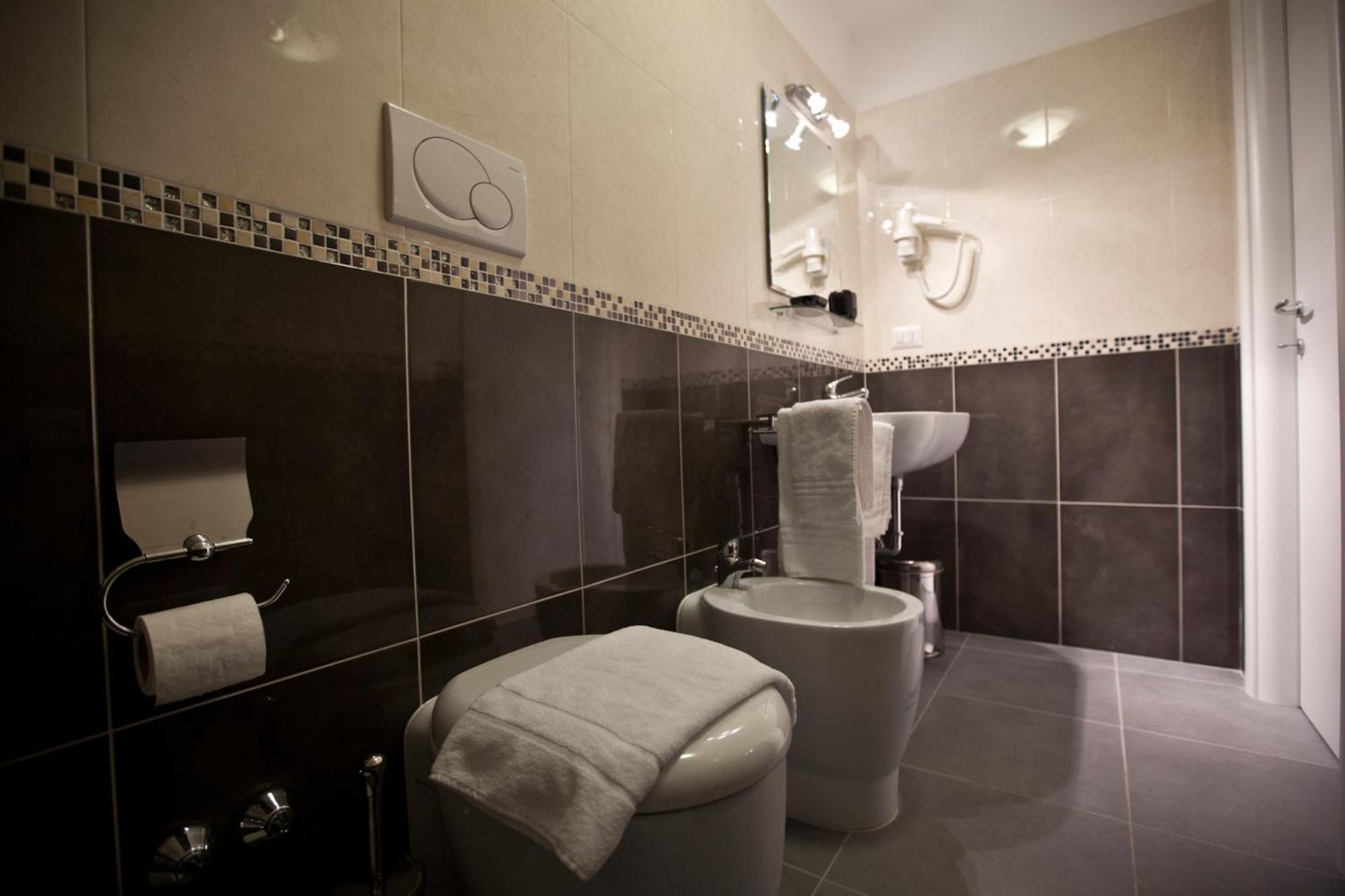 Heart Of Rome Rooms Exterior photo