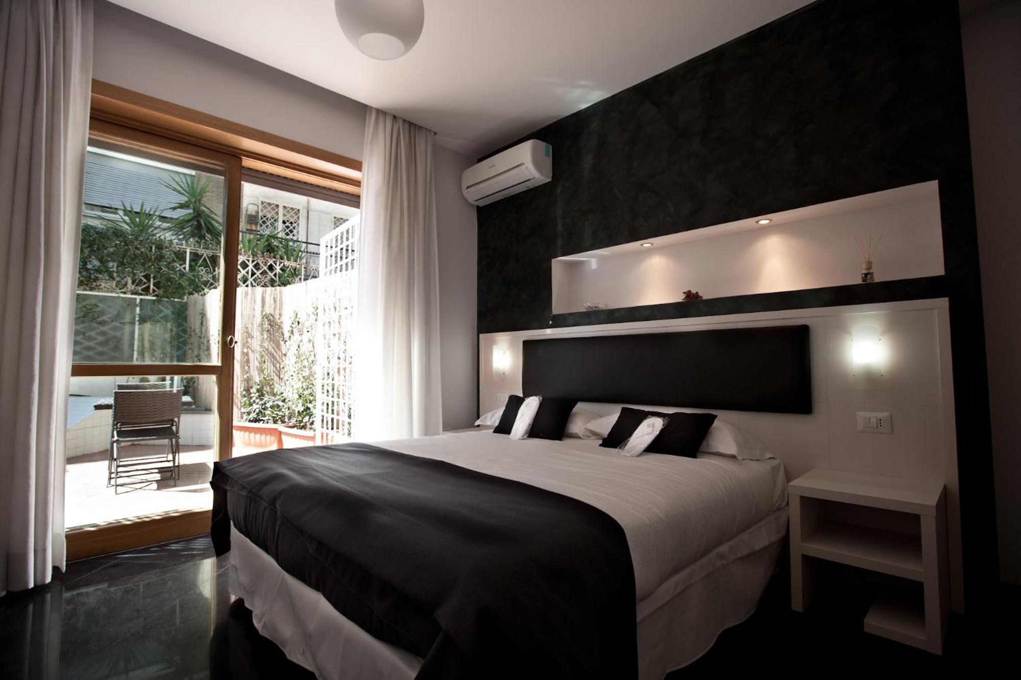 Heart Of Rome Rooms Exterior photo