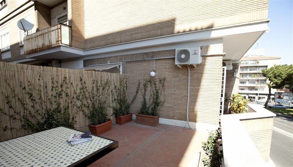Heart Of Rome Rooms Exterior photo